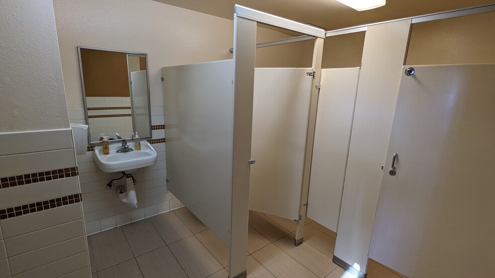 More Photos Of 19060 S Dominguez Hills Dr, Compton Warehouse For Sale