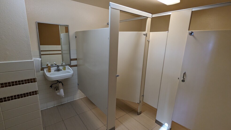 More Photos Of 19060 S Dominguez Hills Dr, Compton Warehouse For Sale