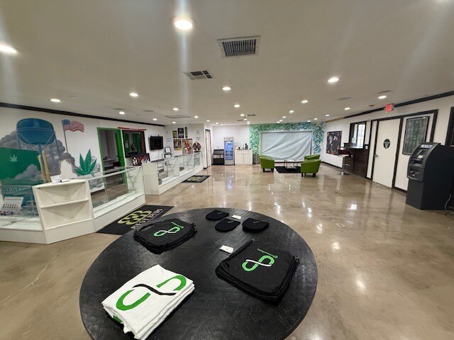 More Photos Of 4300 W Rogers Blvd, Skiatook Freestanding For Lease