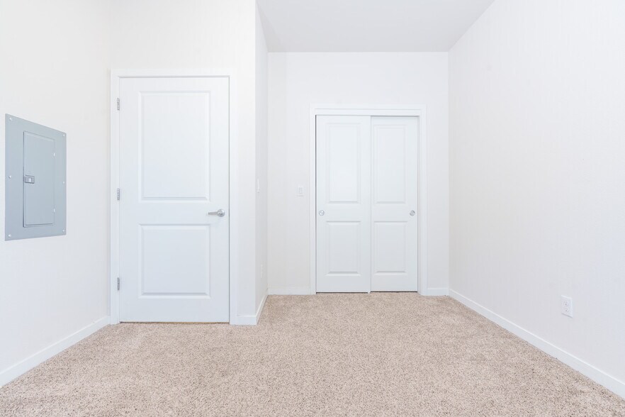 More Photos Of 6930-6940 SE Long St, Portland Apartments For Sale