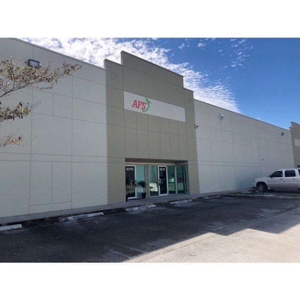 Primary Photo Of 6301-6323 NW 99th Ave, Doral Distribution For Lease