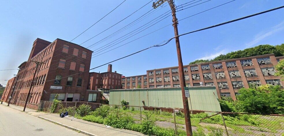 More Photos Of 132-176 Franklin St, Norwich Manufacturing For Sale