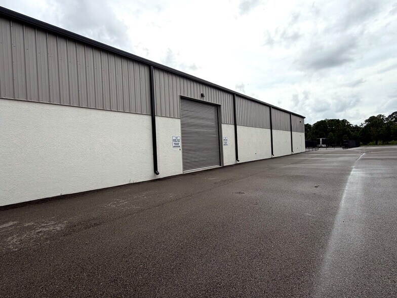 More Photos Of 4708 Lena Rd, Bradenton Warehouse For Sale