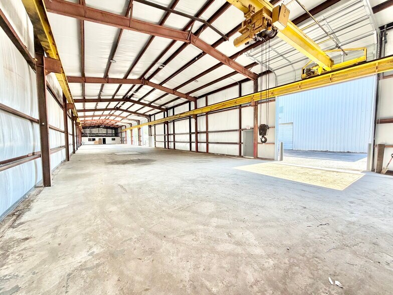 More Photos Of 1626 SE 40th St, Oklahoma City Service For Lease