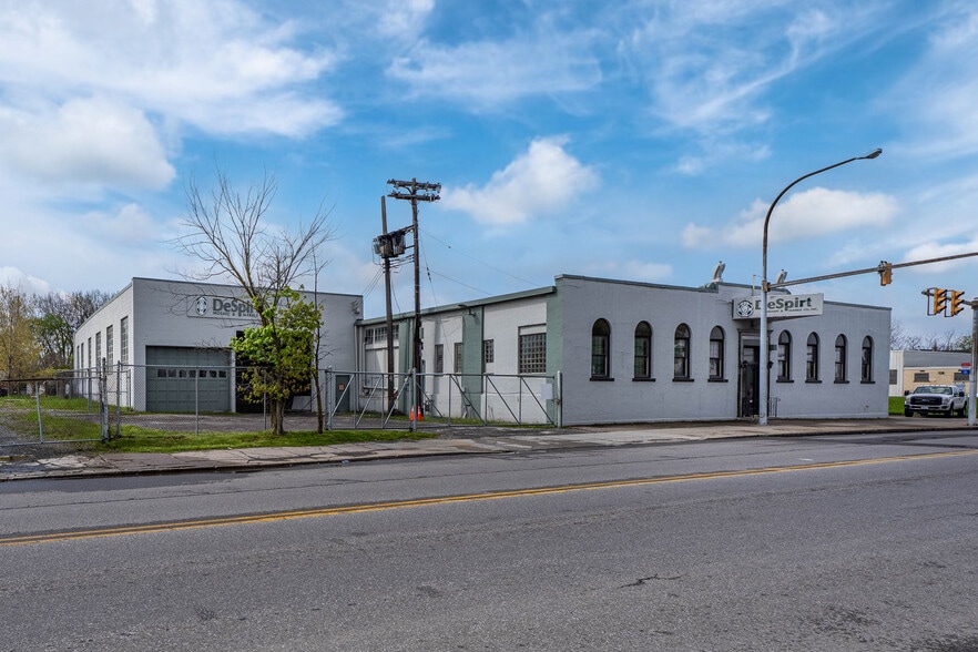 More Photos Of 1085 E Delavan Ave, Buffalo Warehouse For Sale
