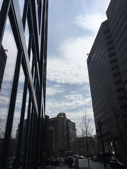 More Photos Of 7529 Old Georgetown Rd, Bethesda Medical For Lease