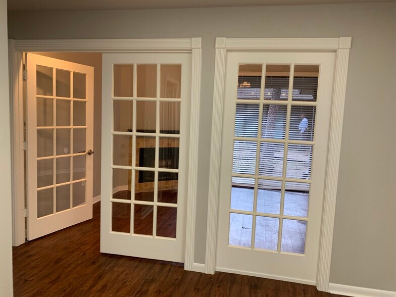 More Photos Of 14339 Torrey Chase Blvd, Houston Office For Sale