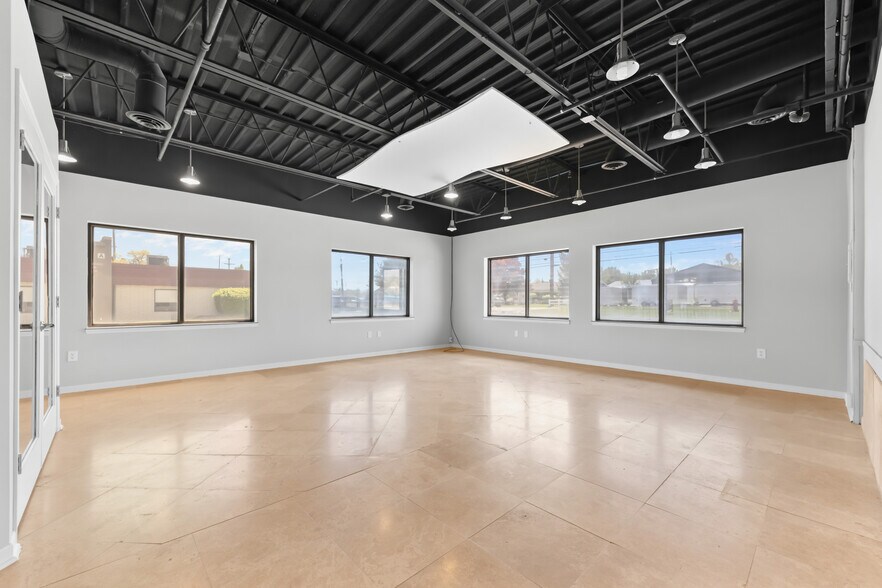 More Photos Of 775 W Smith Rd, Medina Industrial For Sale