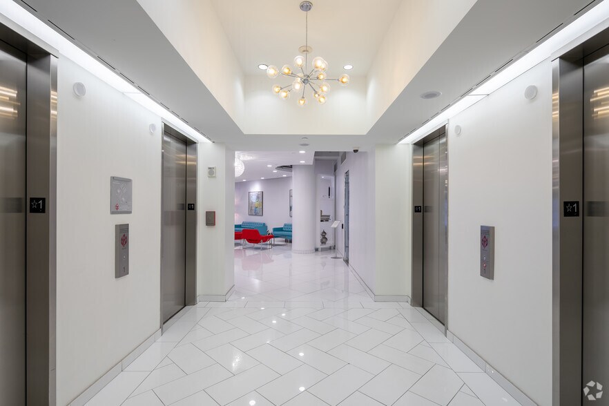 More Photos Of 1500-1600 Riveredge Pky NW, Atlanta Office For Lease