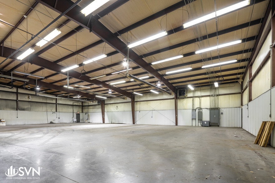 More Photos Of 111 Capital Ct, Nicholasville Industrial For Sale
