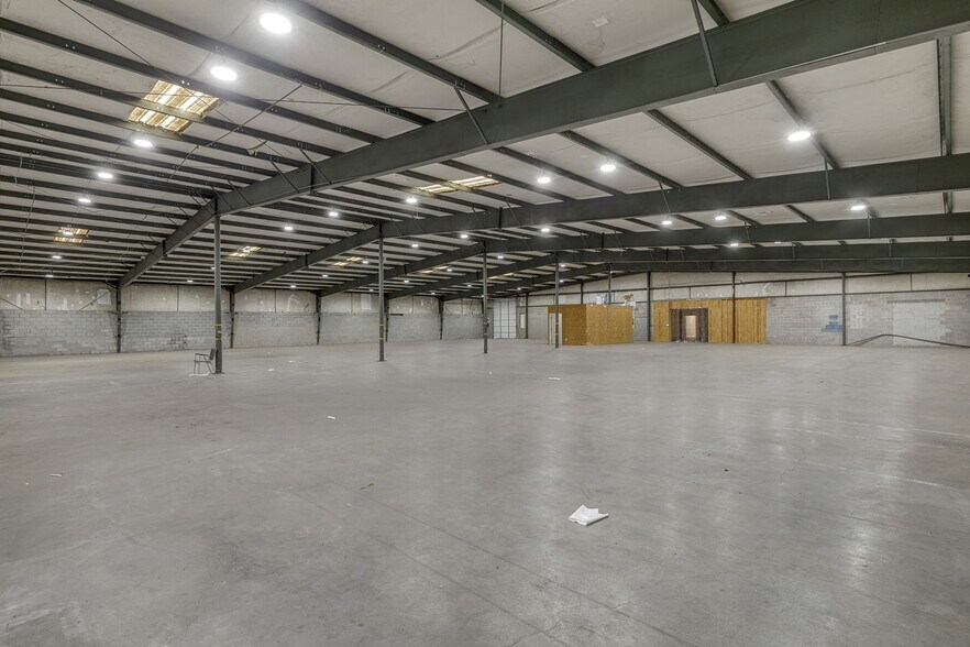 More Photos Of 117 Southwest Dr, Spartanburg Service For Sale