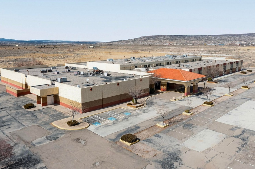 More Photos Of 1501 E Santa Fe Ave, Grants Hotel For Sale