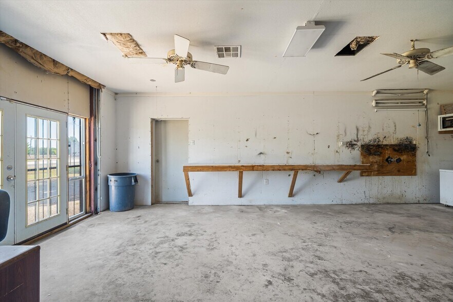 More Photos Of 9830 E US Highway 80, Terrell Industrial For Sale
