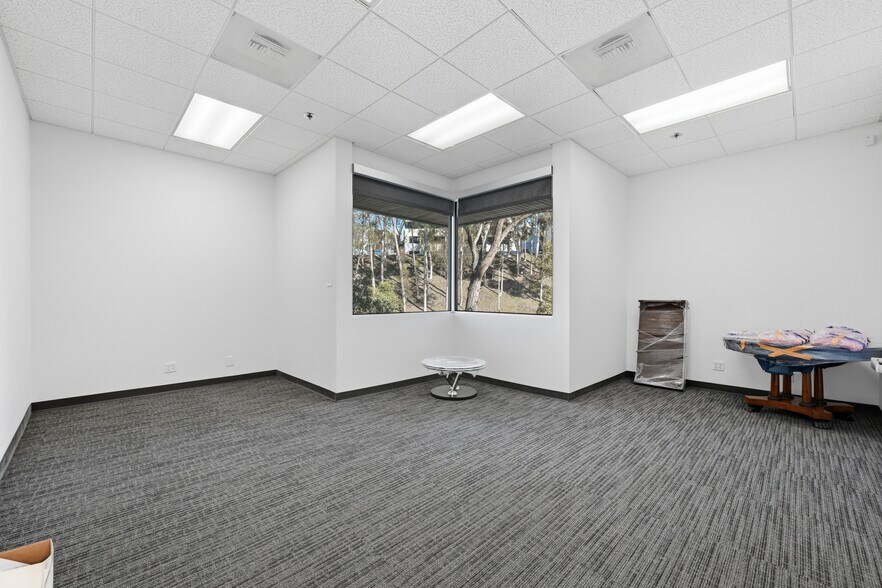 More Photos Of 9170-9190 Camino Santa Fe, San Diego Light Manufacturing For Sale