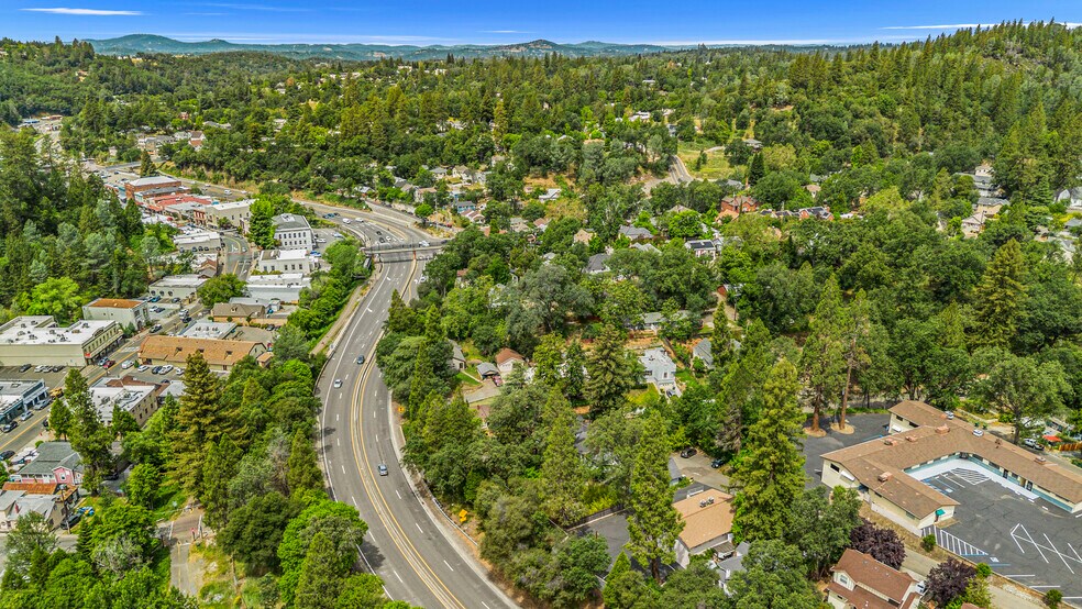 More Photos Of 1024 Simon Dr, Placerville Office For Sale