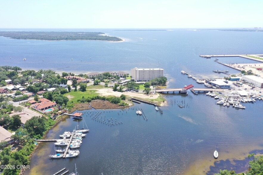 More Photos Of 303-305 Beach Dr E, Panama City Land For Sale