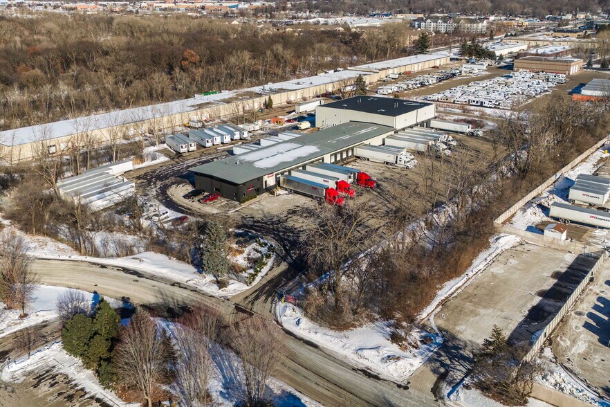 More Photos Of 8201 NE Hickory St, Minneapolis Truck Terminal For Sale