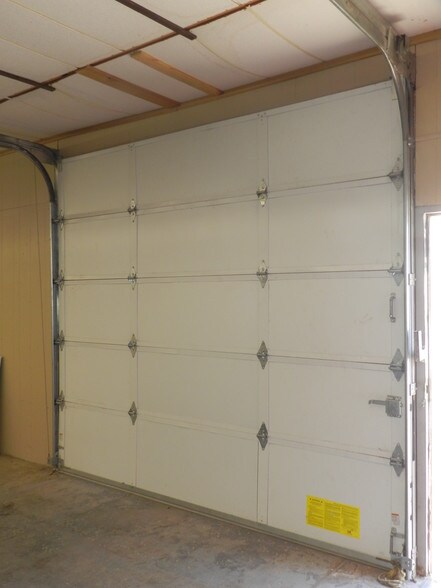 More Photos Of 2180 E Main St, Montrose Freestanding For Lease