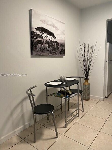 More Photos Of 11th St., Miami Beach Apartments For Sale