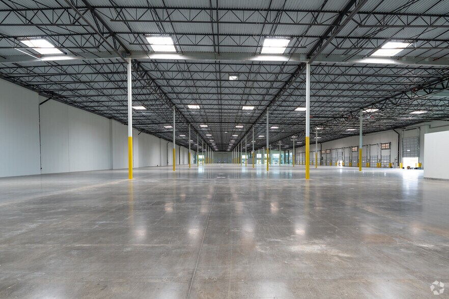 More Photos Of 250 Lauo Loop, Kahului Warehouse For Lease