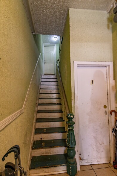 More Photos Of 11 S Broadway, Baltimore Apartments For Sale