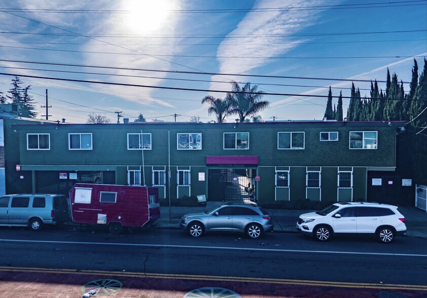 More Photos Of 2125 92nd Ave, Oakland Apartments For Sale