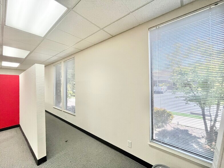 More Photos Of 5301 Madison Ave, Sacramento Loft Creative Space For Lease