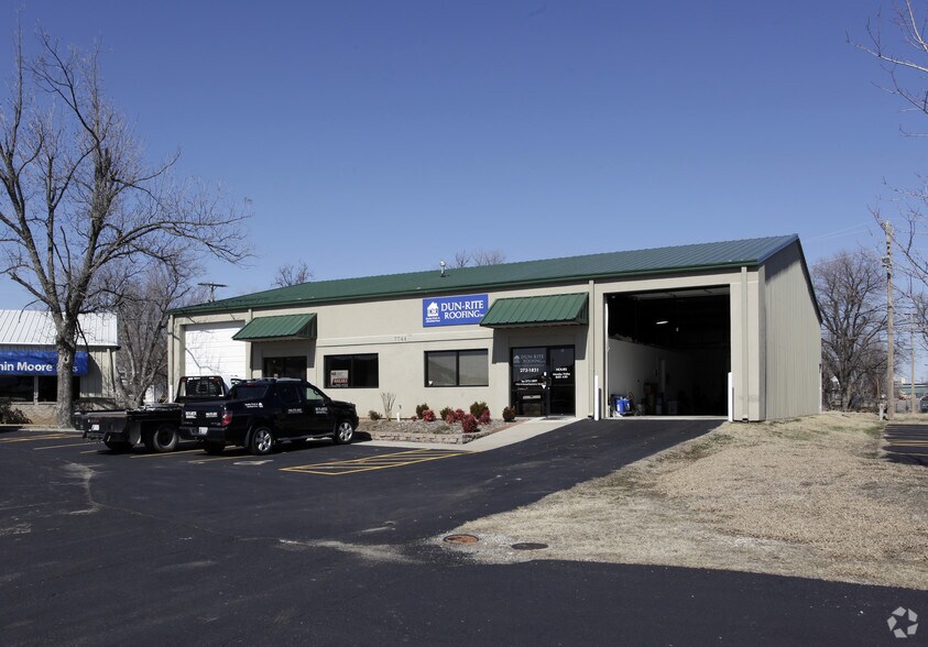 More Photos Of 7744 N Owasso Expy, Owasso Warehouse For Lease