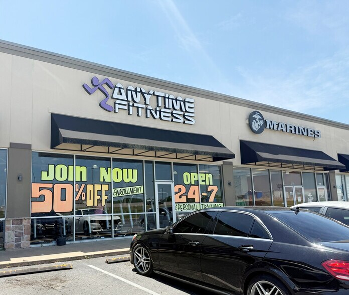 More Photos Of 3601 W Main St, Durant Unknown For Lease