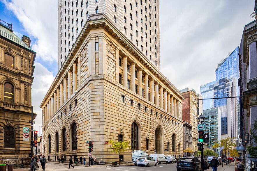 More Photos Of 360 Rue Saint-Jacques, Montréal Office For Lease