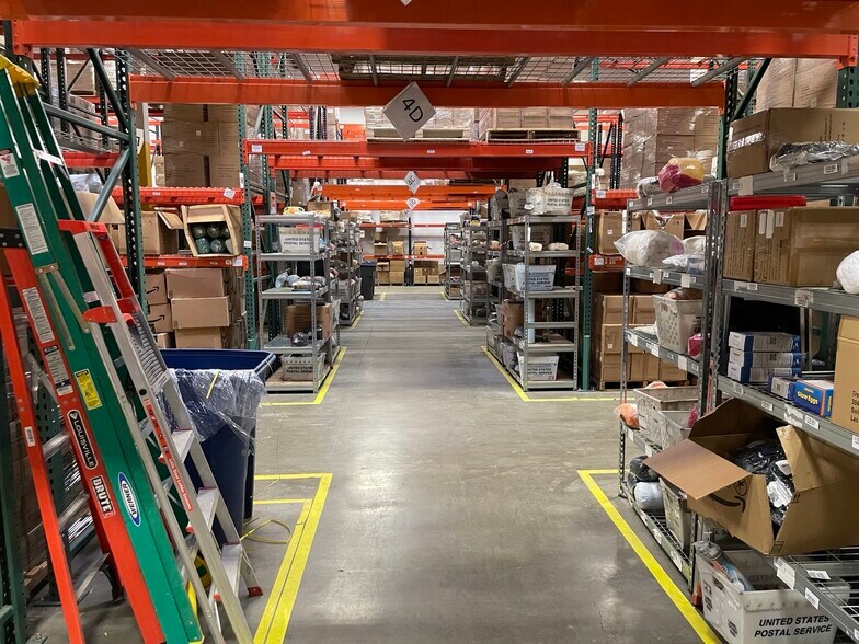 More Photos Of 3940 E Craig Rd, North Las Vegas Warehouse For Lease