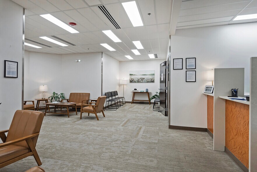 More Photos Of 320 W River Park Dr, Provo Medical For Sale