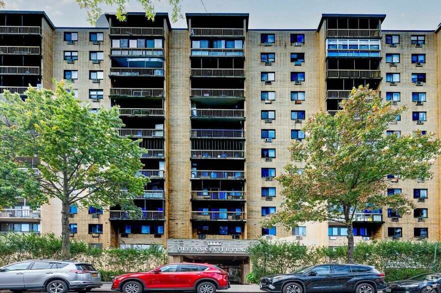 More Photos Of 8708 Justice Ave, Elmhurst Apartments For Sale