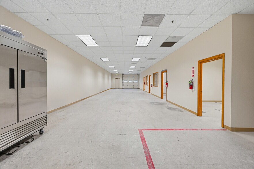 More Photos Of 2130-2162 Ringwood Ave, San Jose Showroom For Sale