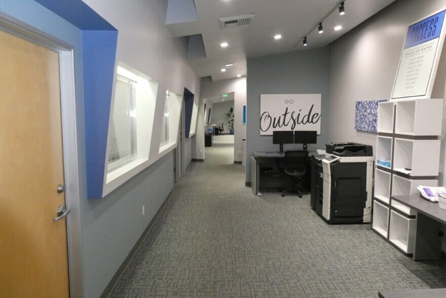 More Photos Of 6100-6120 San Fernando Rd, Glendale Office For Sale