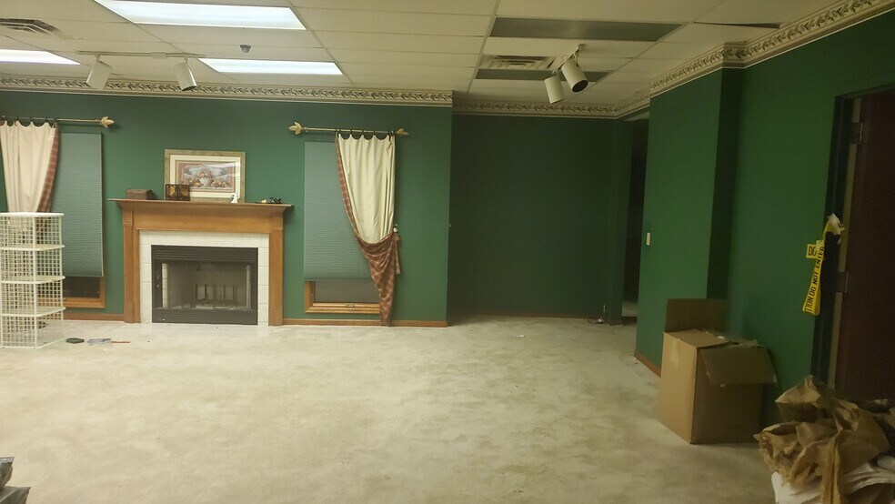More Photos Of 1299 Campbell Rd, Marion Office For Sale