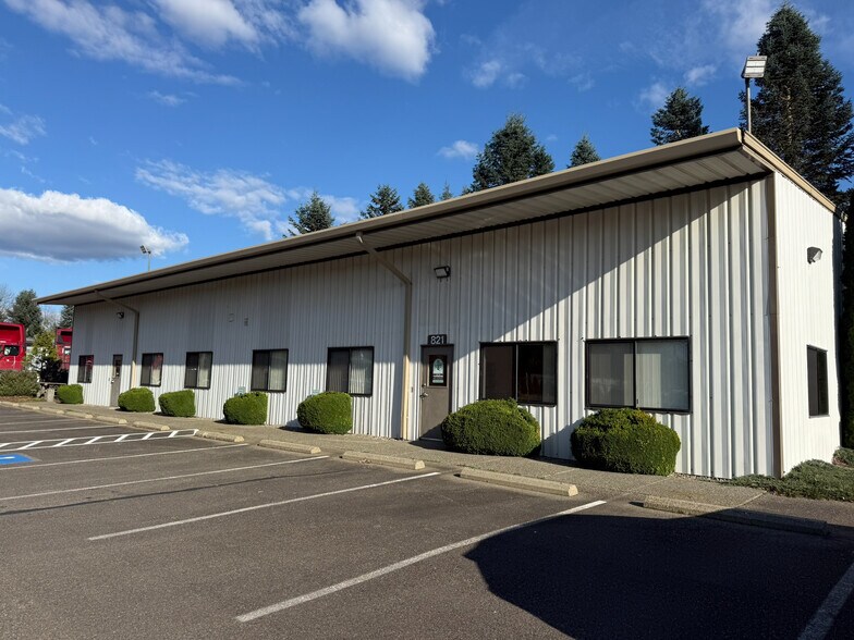 Primary Photo Of 821 Airport Ct, Olympia Office For Lease