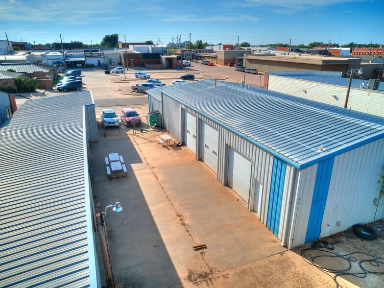 More Photos Of 219 N 6th St, Kingfisher Office For Sale