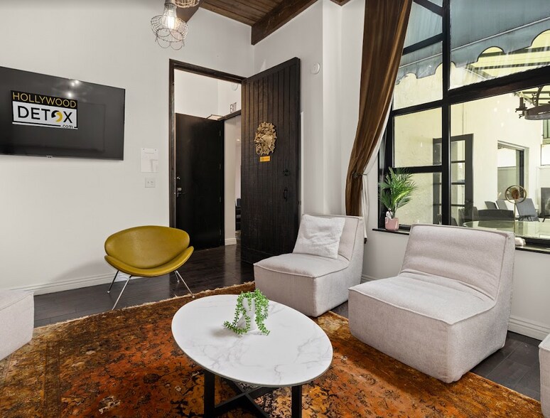 More Photos Of 1776 N Highland Ave, Los Angeles Office For Lease