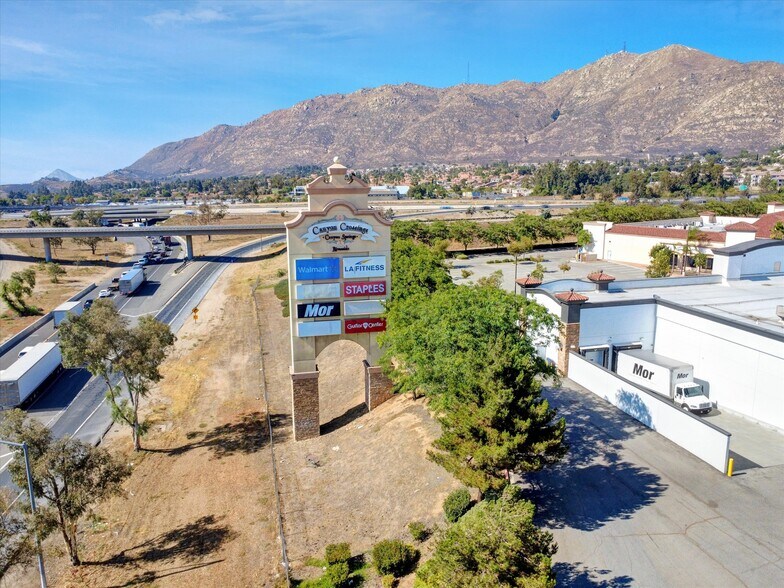More Photos Of Canyon Springs Parkway, Riverside Land For Lease