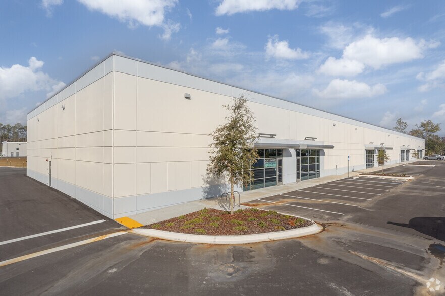 Primary Photo Of 4465 Collins Rd, Jacksonville Distribution For Lease