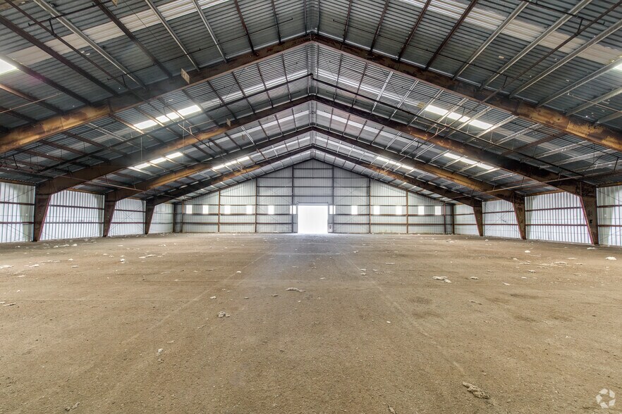 More Photos Of 5220 N 51st Ave, Glendale Unknown For Lease