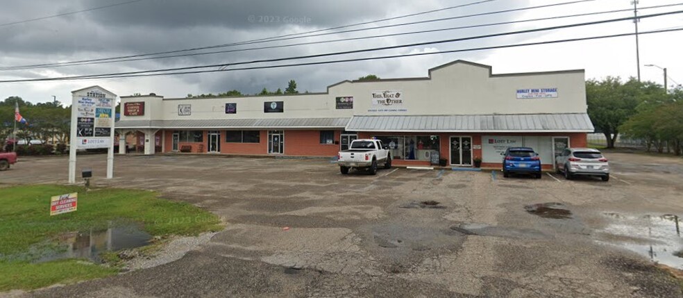 Primary Photo Of 21413 Highway 613, Moss Point Storefront For Sale