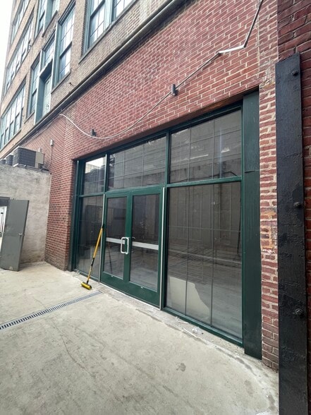 More Photos Of 1008-1010 Arch St, Philadelphia Apartments For Lease