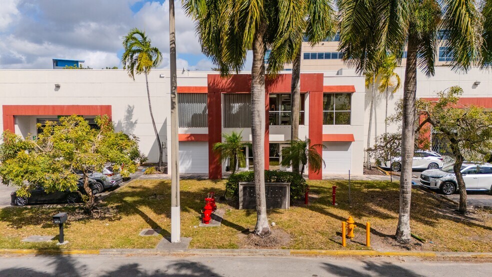 More Photos Of 3051-3053 NW 107th Ave, Miami Warehouse For Lease