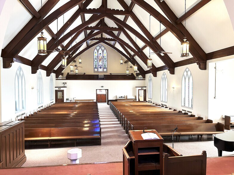 More Photos Of 1900 Oak Park Ave, Berwyn Religious Facility For Sale