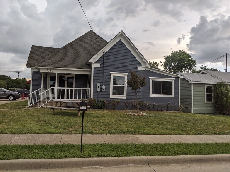 More Photos Of 7210 Elm St, Frisco Office For Lease