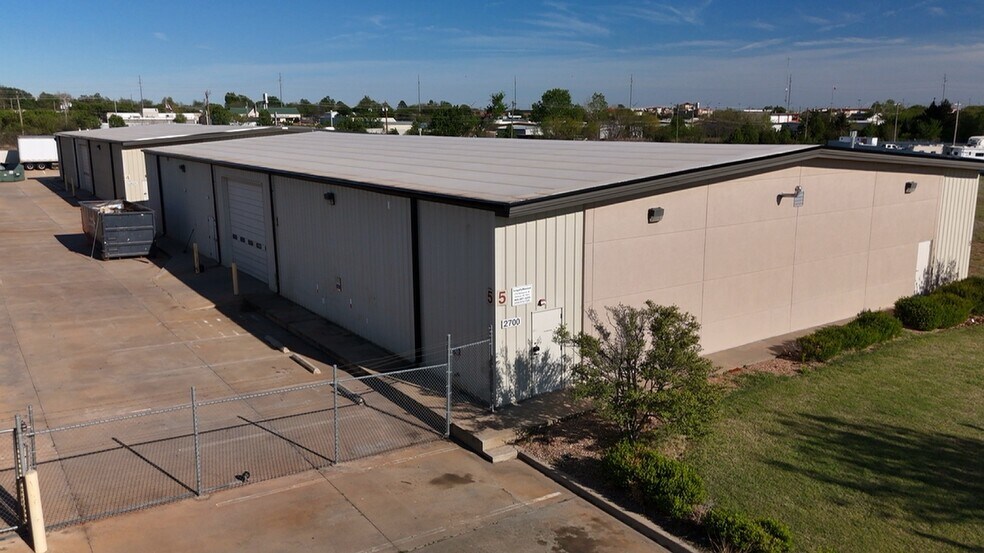More Photos Of 2624-2700 Railroad Dr, Edmond Manufacturing For Sale