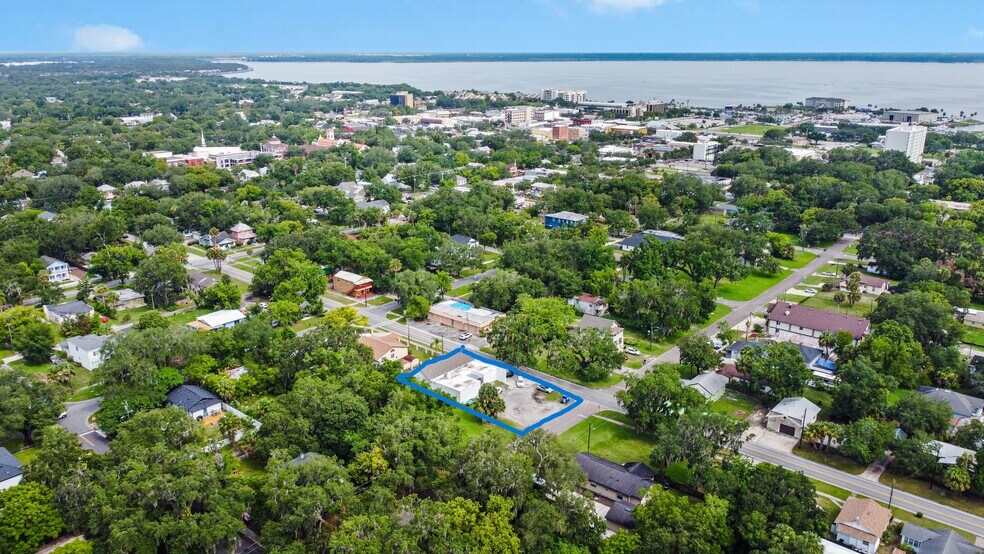 More Photos Of 509 E 7th St, Sanford Convenience Store For Sale