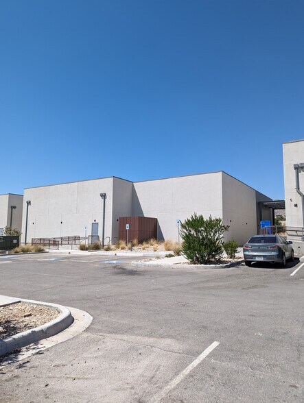 More Photos Of 344 Vin Rambla dr, El Paso Restaurant For Lease